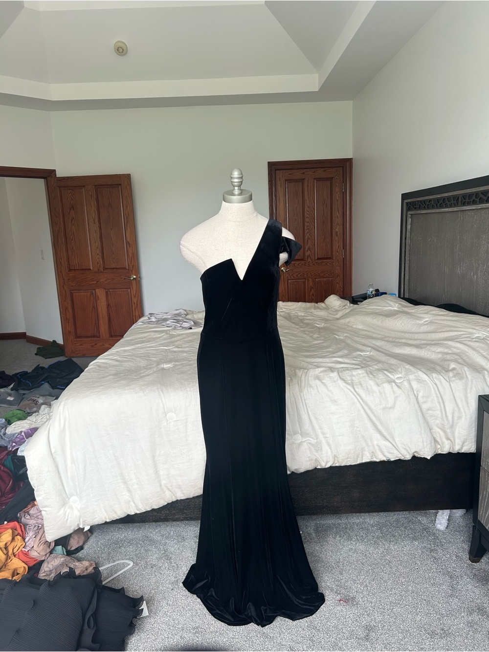 Adam One-Shoulder Black Velvet Evening Gown